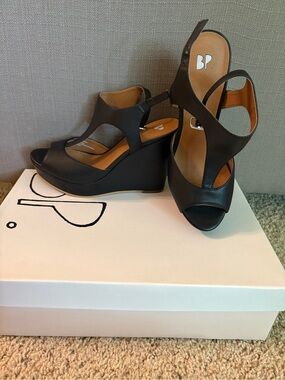 bp Black Open-Toe T-Strap Wedge Sandals